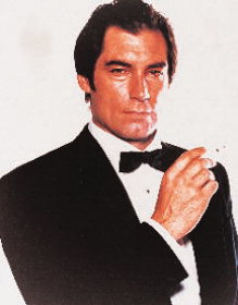 JamesBondfumava2.jpg (13280 bytes)